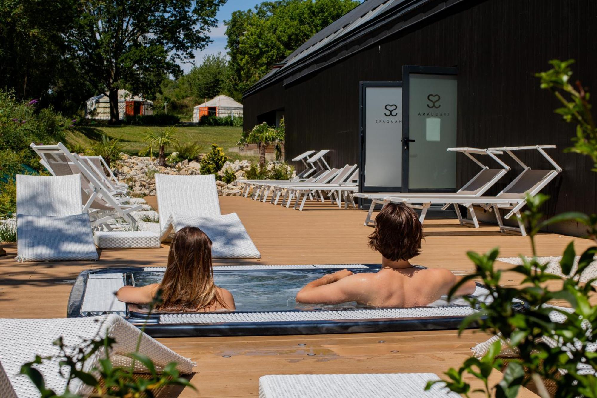 Domaine De La Corniche Hotell Rolleboise Exteriör bild